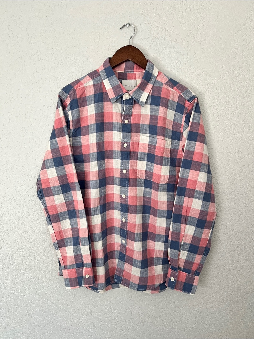 American Eagle Men's Plaid Button-Up Shirt in Pink and Blue